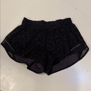 Lululemon Hotty Hot Shorts Size 2